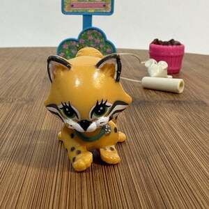 Baby Bobcat LPS Kenner Littlest Pet Shop Zoo Playset Movement Vintage Wilderness